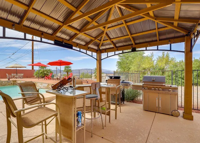 2 Mi To Havasu! Mtn-view Poolside Paradise Lake Havasu City